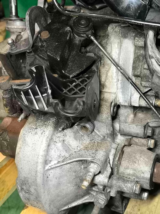 Caixa Velocidades Manual CITROËN BERLINGO MULTISPACE 1.6 HDi 90 (68 kW / 92 cv) [07.2010 - ...] 20DP47 (OEM) | 4643085 (OEM)