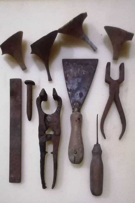 Lotes de Ferramentas muito ANTIGAS de SAPATEIRO preço por todas/lote