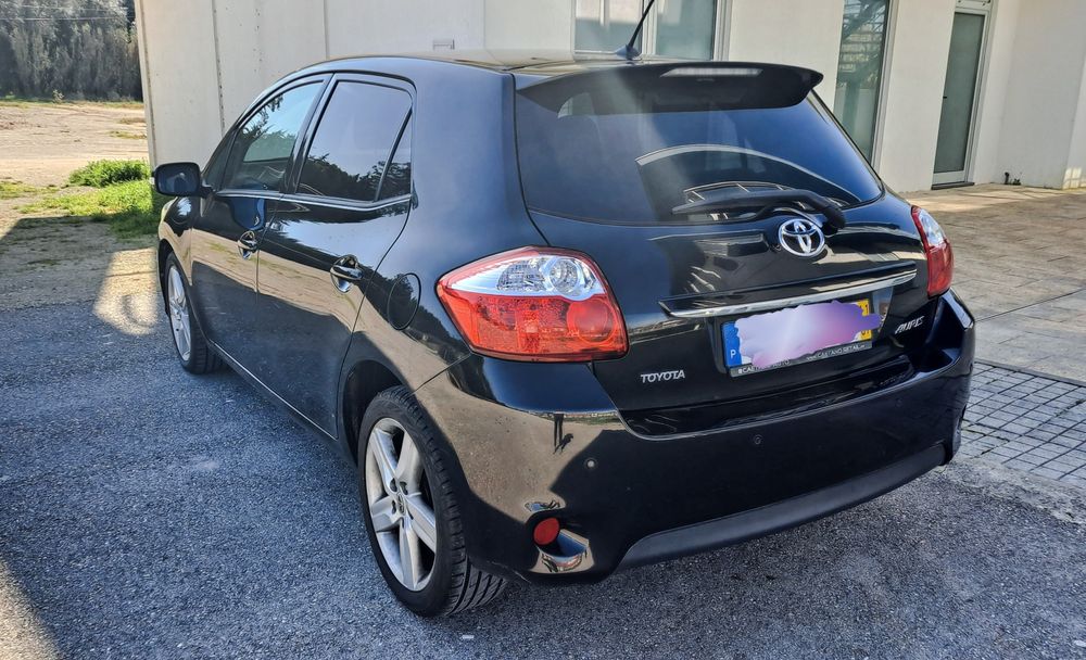 Toyota Auris 1.4 D-4D Pack Sport — 2011
