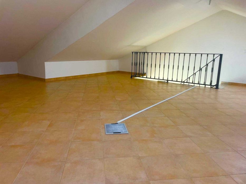 Moradia T3+1 no Pinhal Novo com Espaço Exterior e Garagem