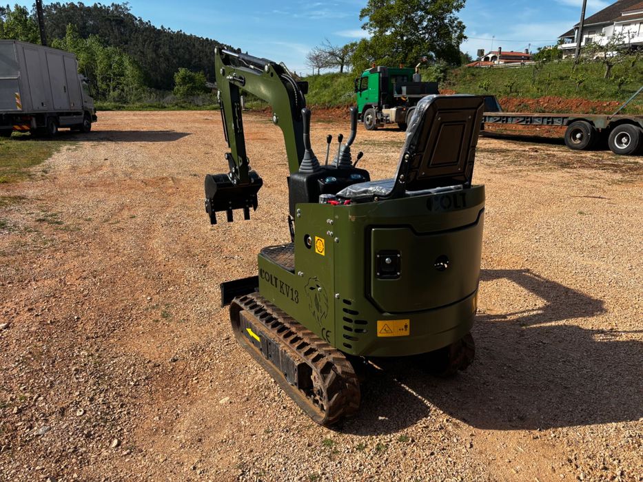 Mini-giratória 1300kg - Nova