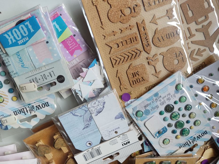 Acessórios para trabalhos manuais ou scrapbooking