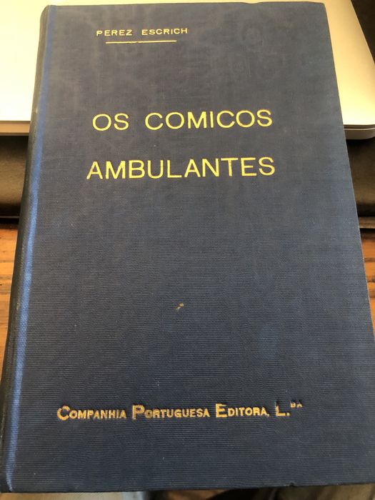 Livro Os Comicos Ambulantes