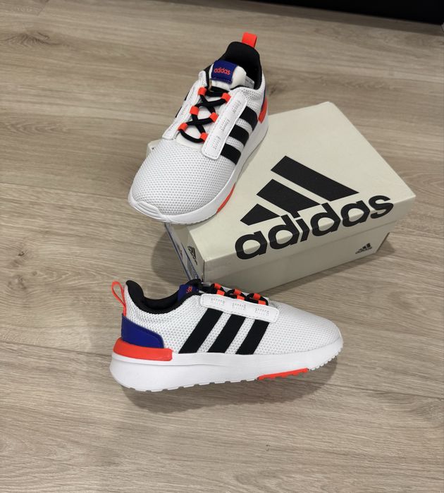 Дитячі кросівки 10 us Adidas 27  ОРИГІНАЛ 17  см снікерси