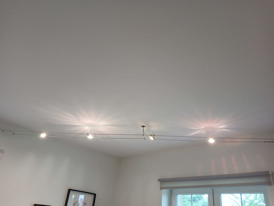 Halogeny sufitowe na metalowej lince PULLMAN