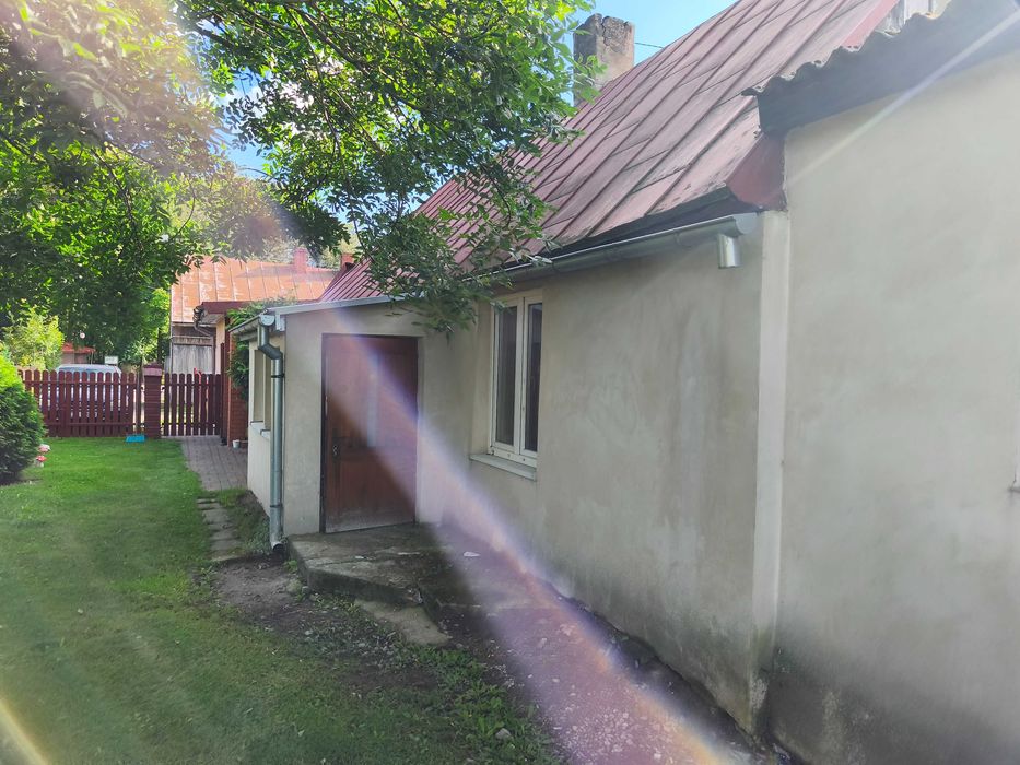 Wynajmę połowę domu.