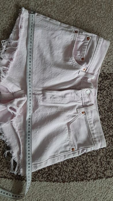 Levi's szorty dzinsowe jasny róż rozm.M