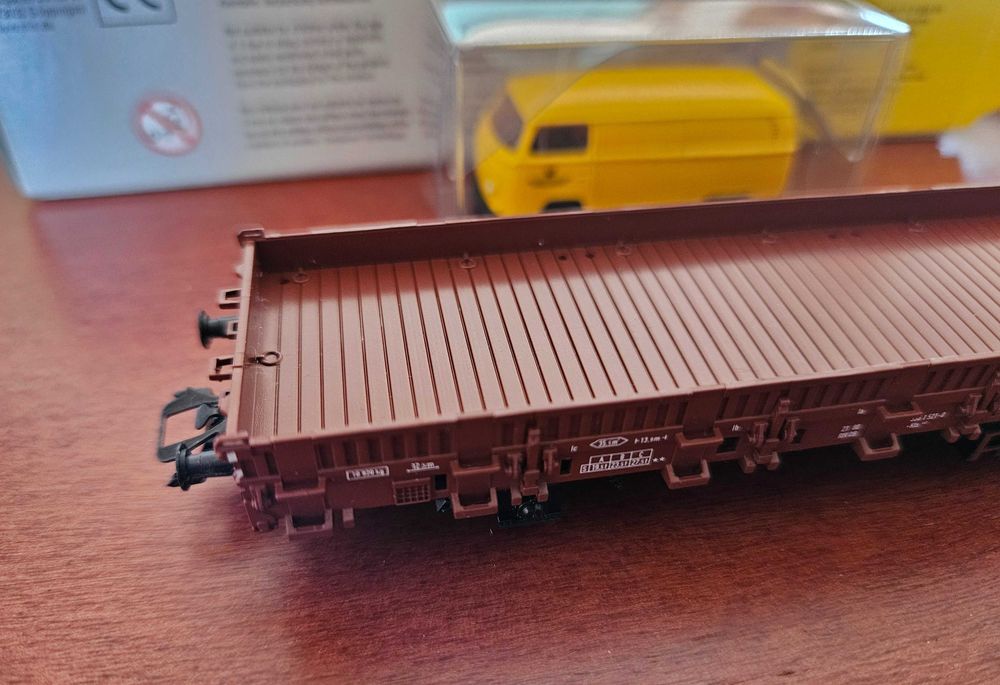 Modelismo comboios colecção - TRIX 24201 H0 - Vagão + veículo (2 sets)