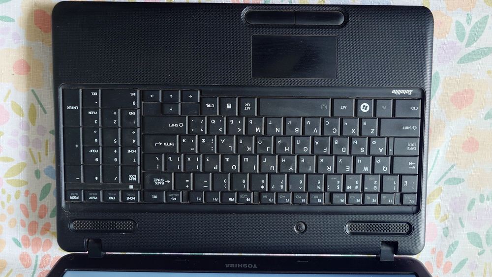 Ноутбук TOSHIBA Satellite C660-1QD (Win 10 Pro, 4GbDDR3, 500Gb Hdd)