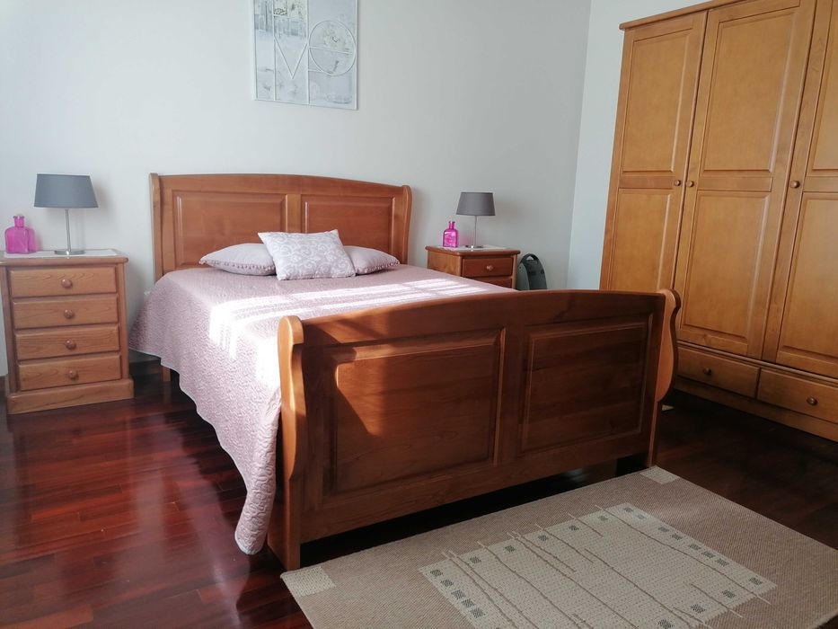 Mobília completa - Quarto de casal - madeira de carvalho