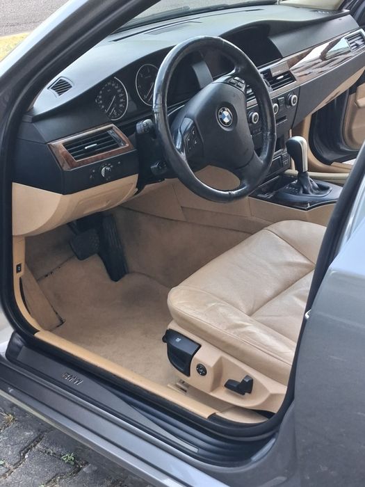 Vende-se bmw 520