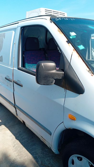Porta frente direita MERCEDES-BENZ Vito (638)