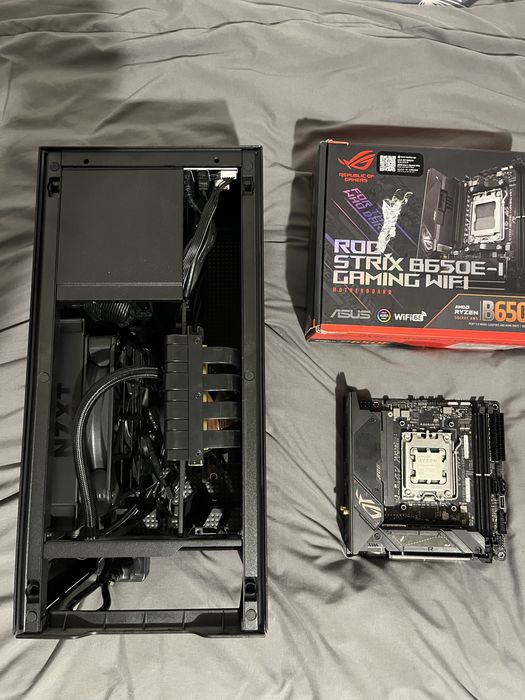 Zestaw Mini Itx. Plyta B650E-i, NZXT H1, Ryzen 5 7600