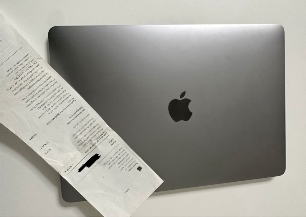 MacBook Air 13.3, 2020, i7 1.2 GHz, 16/512 Дефект!!!