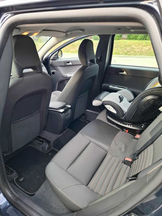 Продам Volvo v50 2012