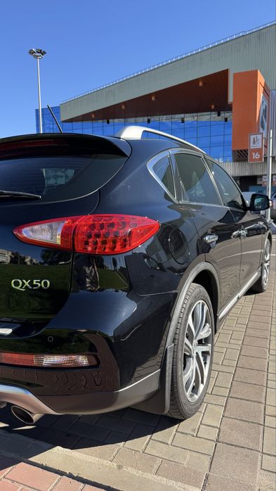 Продам Infinity QX50