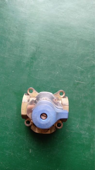 Zawór trój drożny drogowy do pieca co