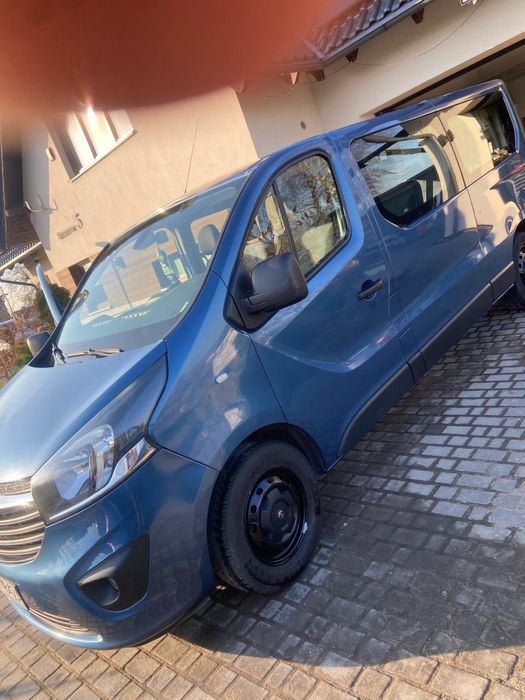 Wynajem busa, busów, aut, dostawczych, 9 osobowe, Gdańsk