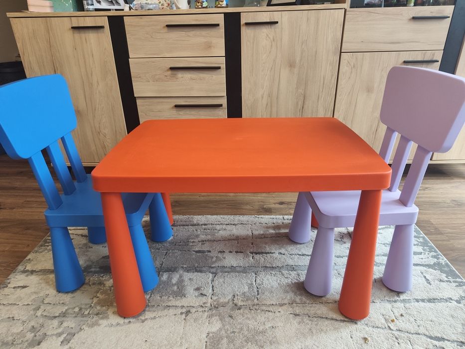 Stoliczek i krzesełka IKEA