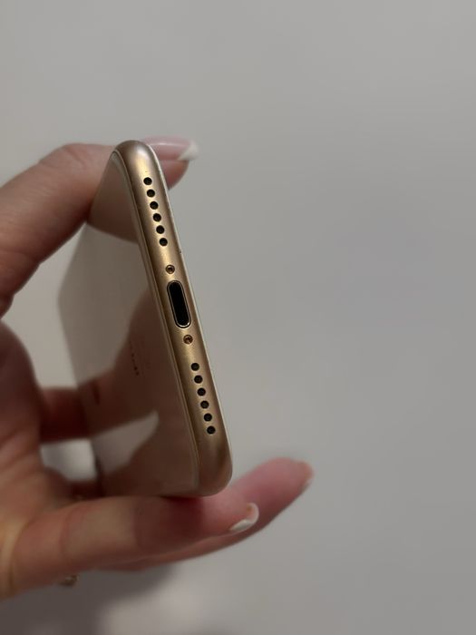 Продам iphone 8,в ідеальному стані