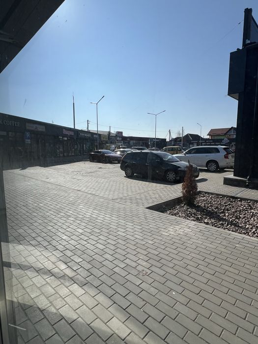 Супер торгове приміщення  70м Черняхів поряд АТБ