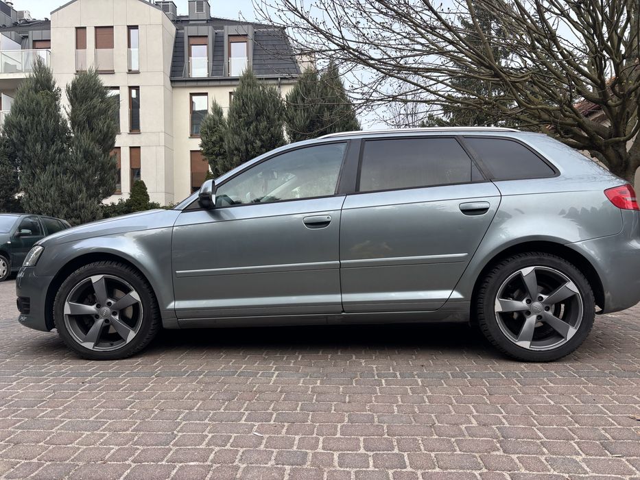 A3 8P 2010 2.0Tdi | Panorama | audio Bose | tempomat | skóry