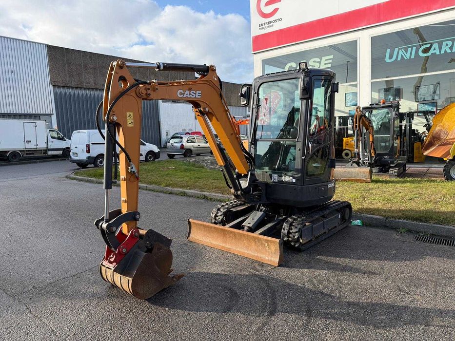 Escavadora Case CX26C