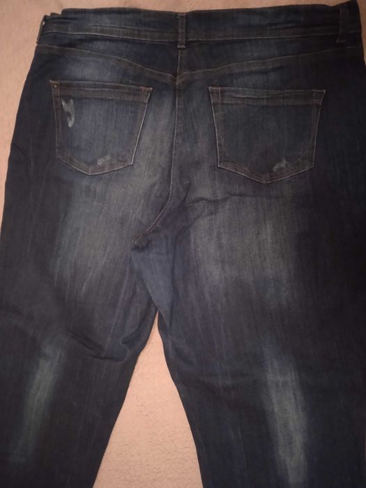 Суперовые джинсы TU бойфренд батал ПОТ  52, тянутся до 56 сост. новых