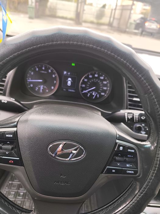 Hyundai Elantra 2016 VIN 5NPD84LF3HH150085 фото оголошення 9 з 22