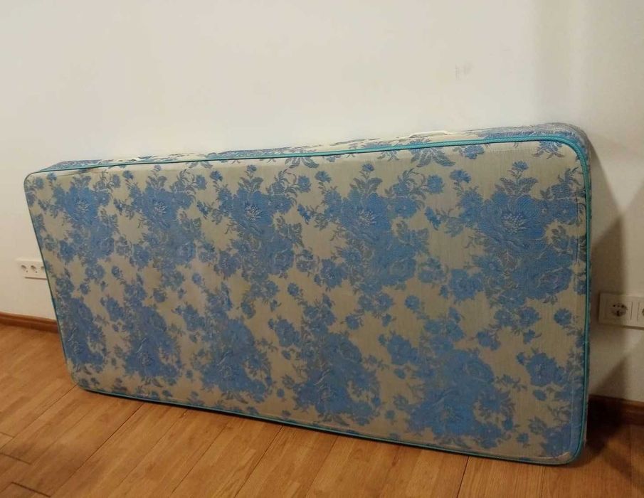 Cama de Solteiro em Ferro Fundido + Colchão