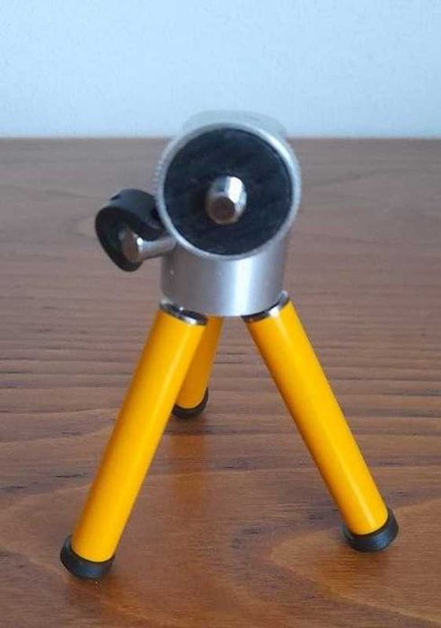 camera tripod64751068492033120