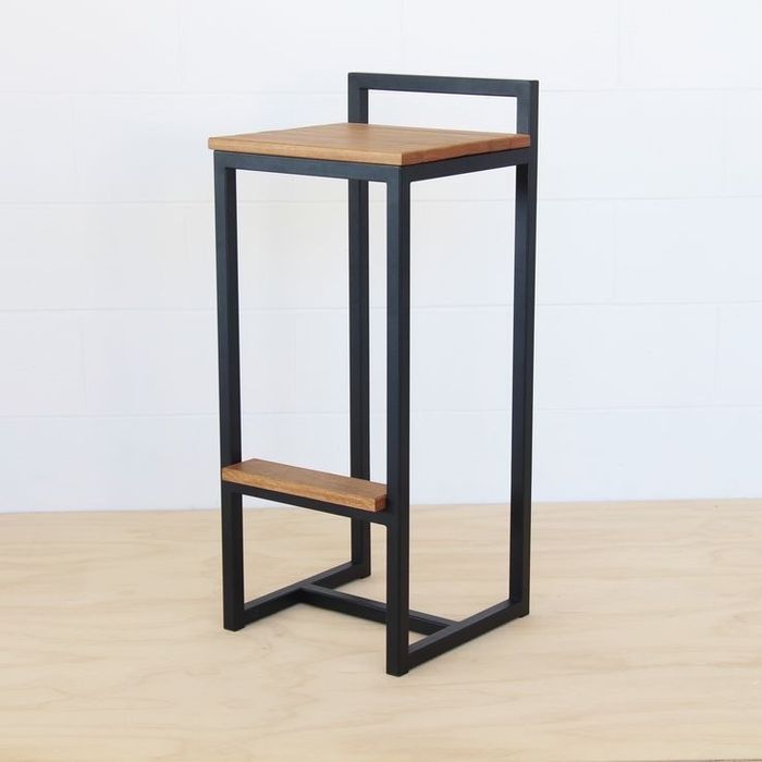 Taboret w stylu loft