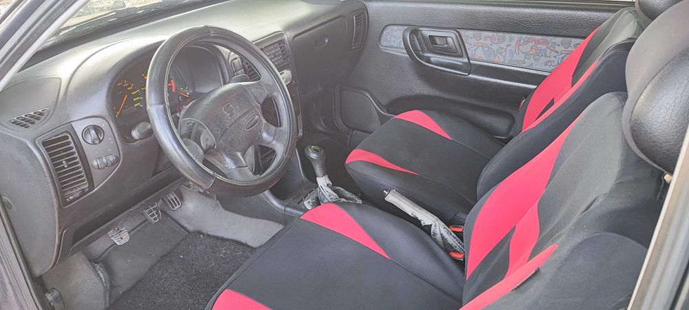 Seat Ibiza 1.9 TDI com gancho de reboque