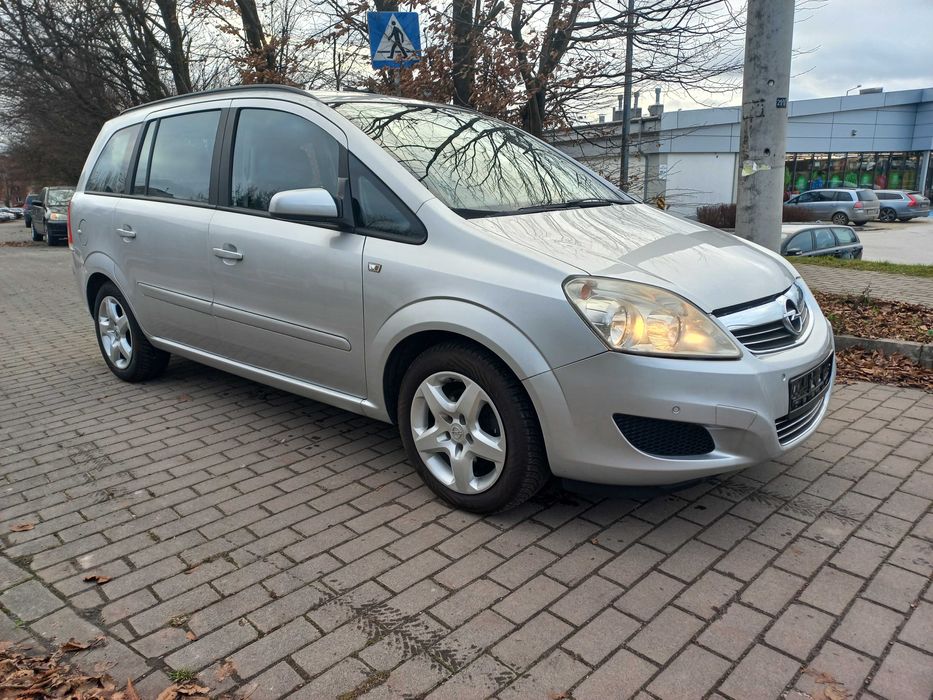 Opel Zafira Lift 1.8 B.104 KM,Nawigacja,Parktronic,Klimatyzacja