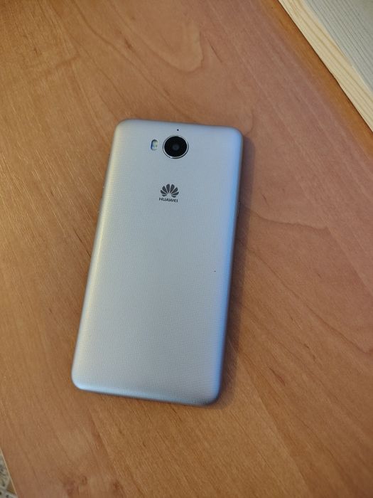Мобільний телефон Huawei Y5 2017 (MYA-U29) Dual Sim Gold
