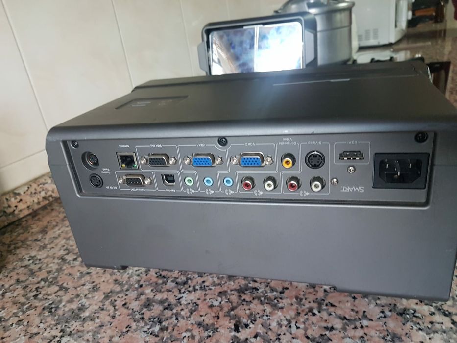 Smart Projector UF75 – Defective64739700567939123
