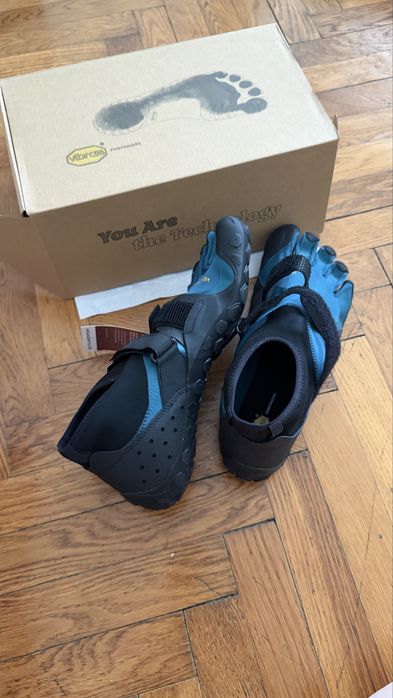 Vibram FiveFingers V-Run r. 45 NOWE z metkami