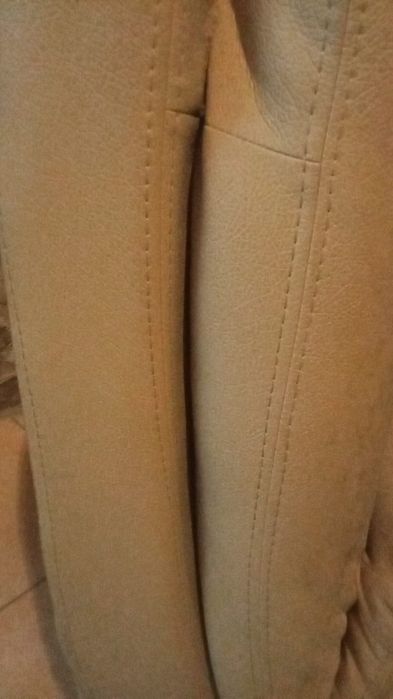 Sofá de pele verdadeira