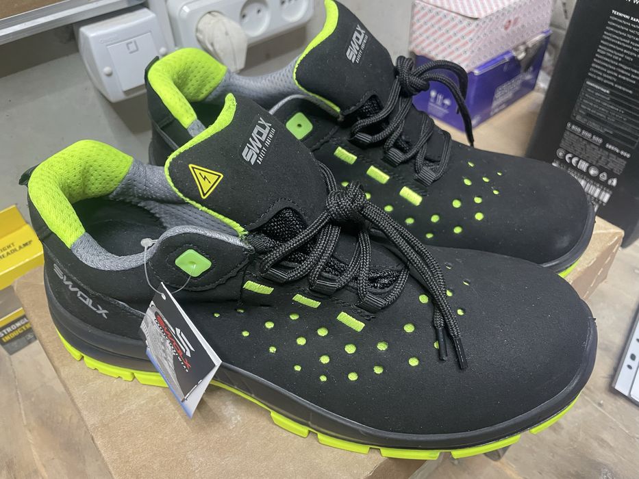 Ботинки мужские Swolx 43 р. Новые!