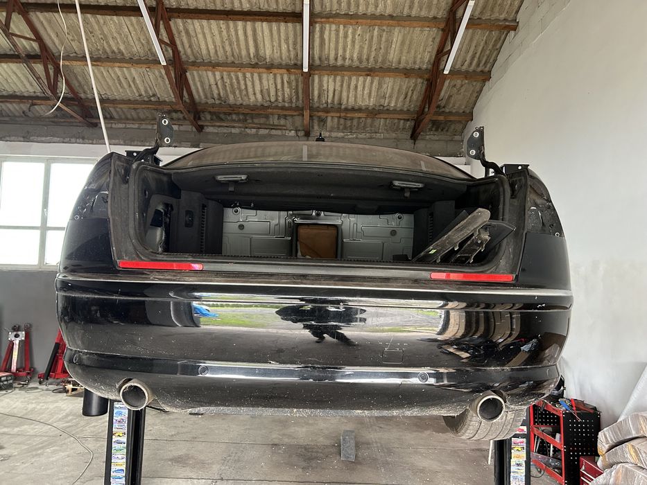 Audi a8d3 zderzak tylny z czujnikami .kompletny