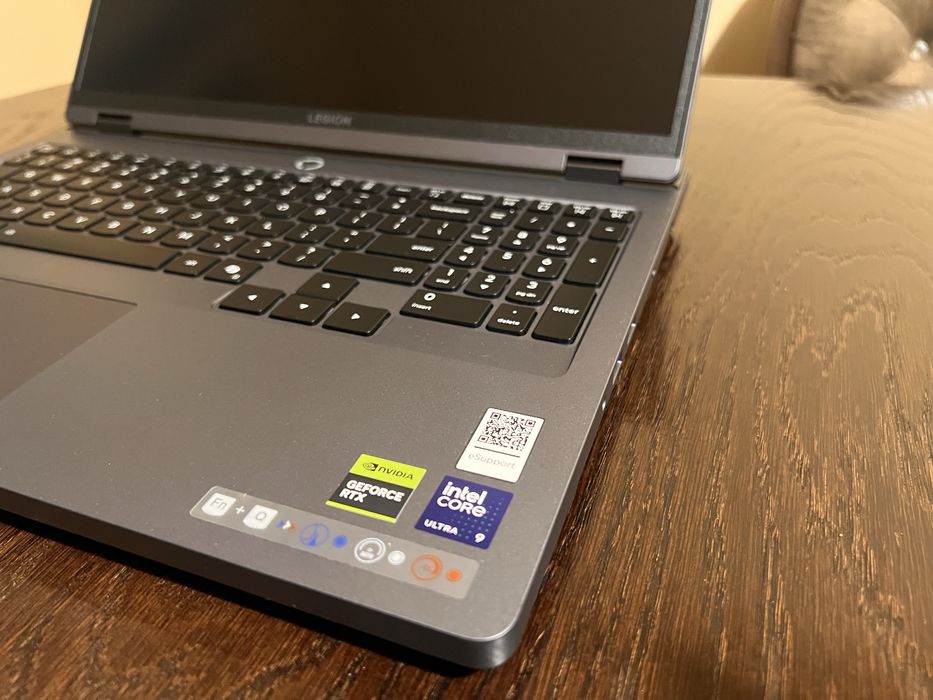 Нове Legion 5 16iax10 ultra 9-275hx Rtx 5060 ddr5-32 ssd1tb