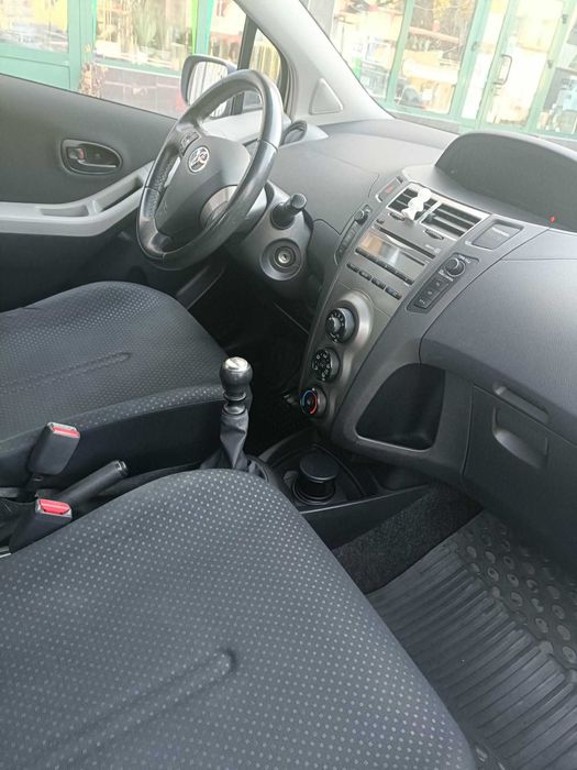 Toyota Yaris 2010r