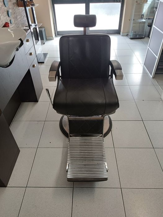 Cadeira de Barbeiro  + Móvel c/rampa de lavagem