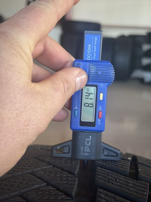 Шини зимові 265/35/22 Vredestain 265 35 r22 зимние шины