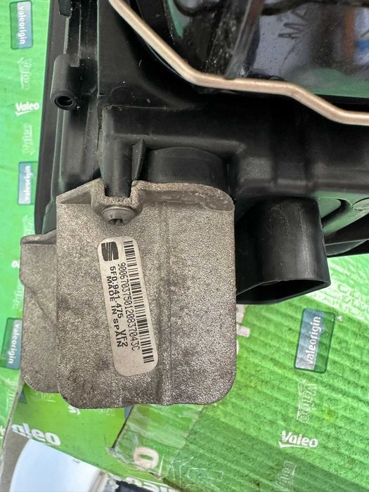 Farol dianteiro Esquerdo LED SEAT original – SEAT Leon –  NOVO