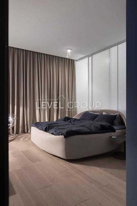 Продаж сучасного будинку з басейном та озером, 10 км від Києва,Осещина