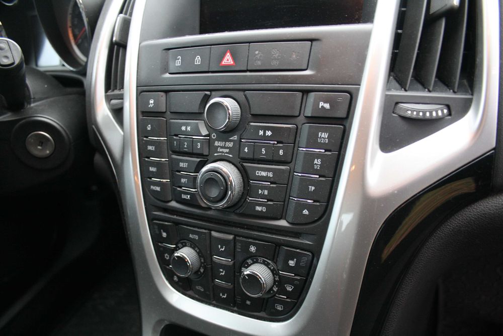 śliczna astra 1.4T,hatchback,2014r,5drzwi