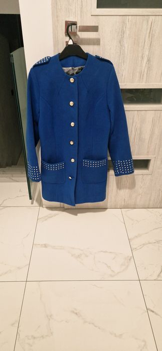 Elegancki płaszczyk damski