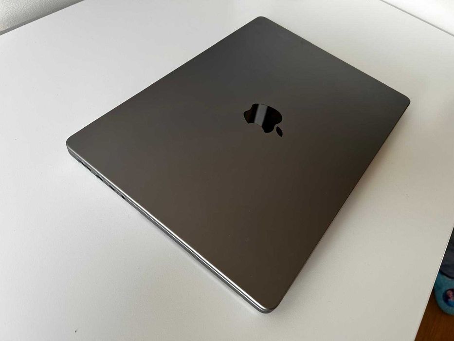 Macbook Pro M1, 14 Polegadas, 16GB RAM, 512 SSD - Excelente Estado