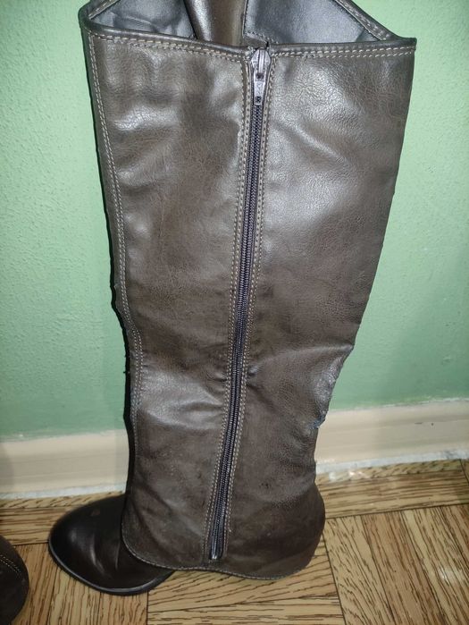 чоботи нубуки Fergalicious by Fergie 38.5 та 42 розміри